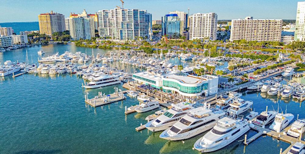 Dock & Dine: Marina Jack Sarasota, FL