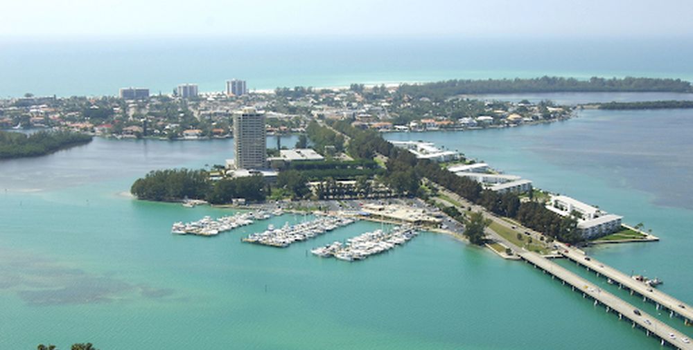 Dock & Dine: Sarasota Yacht Club Sarasota, FL