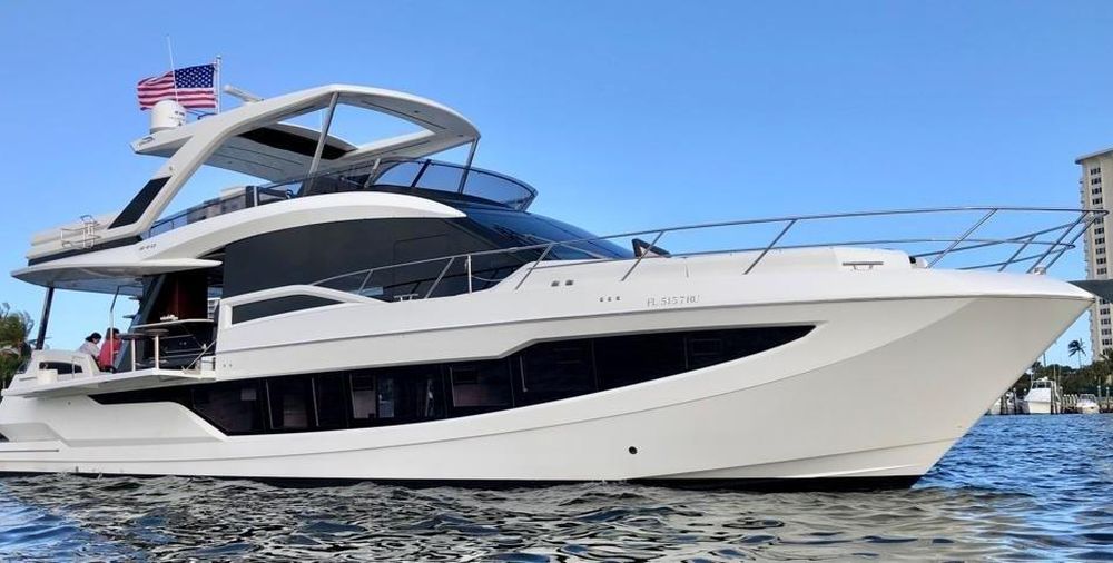 JUST REDUCED 100K!! BRING ALL REASONABLE OFFERS!! - 64' 2019 Galeon 640 Fly