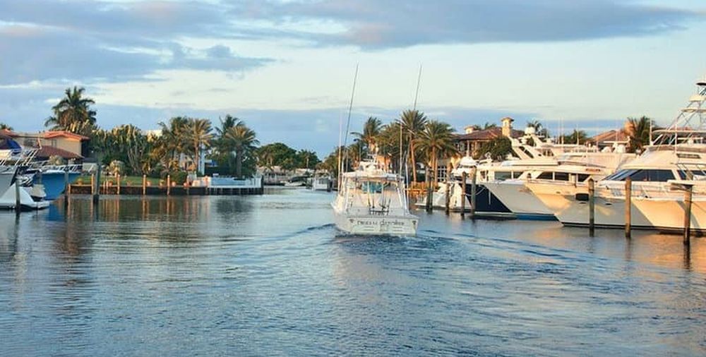 Dock & Dine: Cap’s Place Island Restaurant Lighthouse Point, FL
