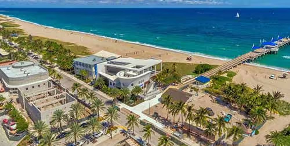 Dock & Dine: Oceanic at Pompano Beach Pier Pompano Beach, FL