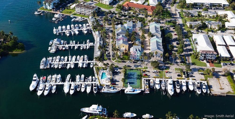 Dock & Dine: The Nauti Dawg Marina Café Lighthouse Point, FL