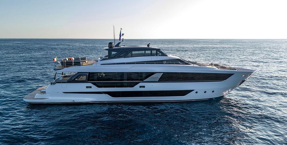 Ferretti 100'- Grace in Motion