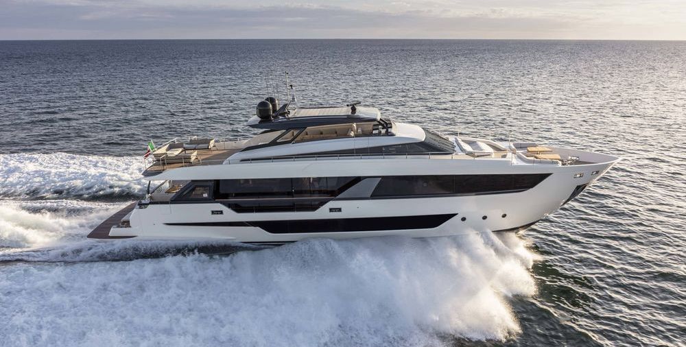 Ferretti 100'- Crafted for the Confident