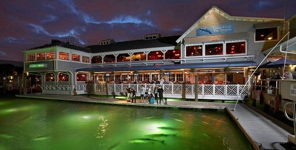Dock & Dine: 15th Street Fisheries Fort Lauderdale, FL