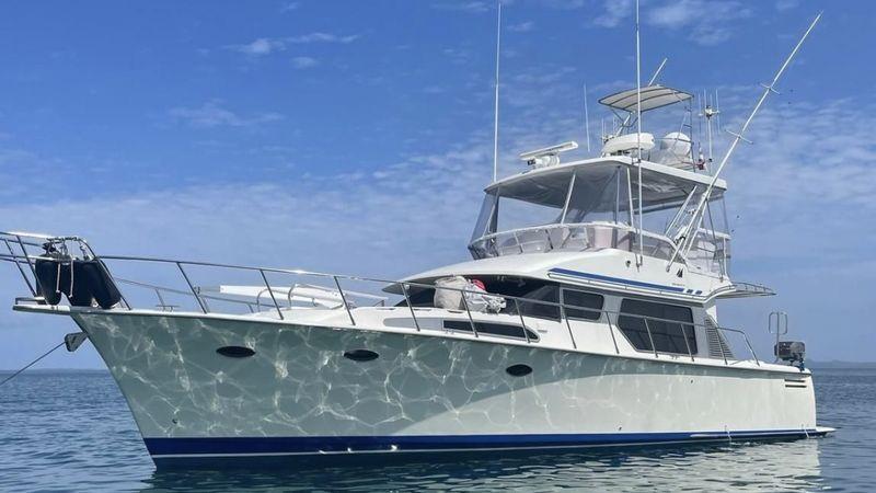 43' 2004 Mikelson 43 Sportfisher