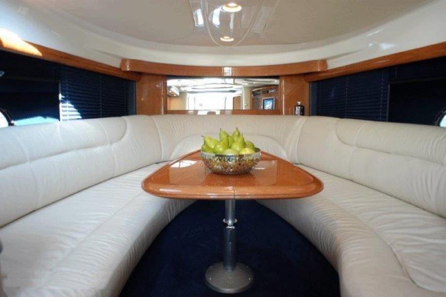 39' 2003 Cranchi Endurance 39