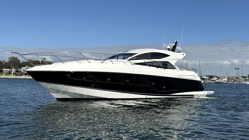 57' 2015 Sunseeker Predator