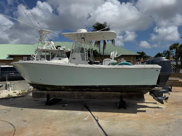 23' 2005 Regulator 23 Cc