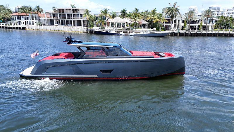 58' 2023 Vanquish Yachts VQ58