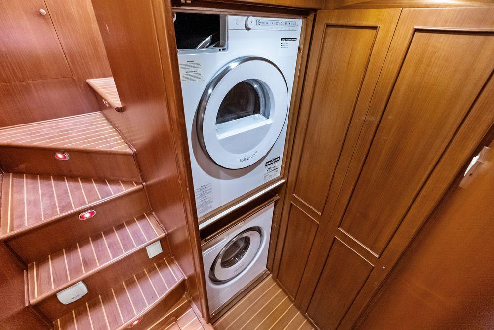 72' 2005 Grand Banks 72 Aleutian RP