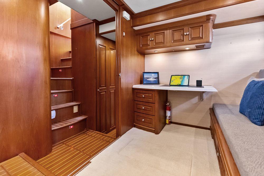 72' 2005 Grand Banks 72 Aleutian RP