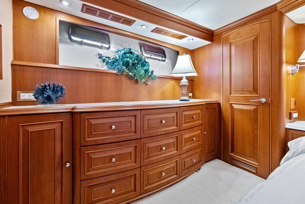 72' 2005 Grand Banks 72 Aleutian RP