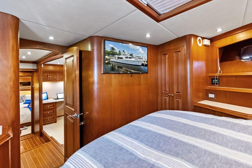 72' 2005 Grand Banks 72 Aleutian RP