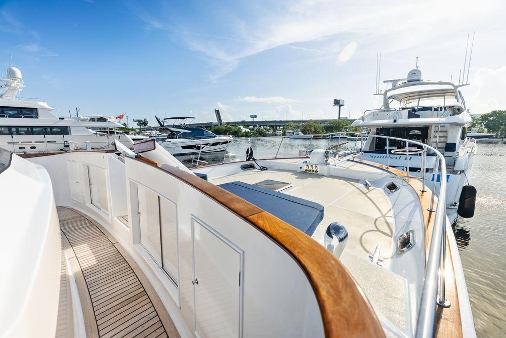 72' 2005 Grand Banks 72 Aleutian RP