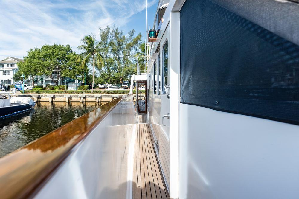 72' 2005 Grand Banks 72 Aleutian RP