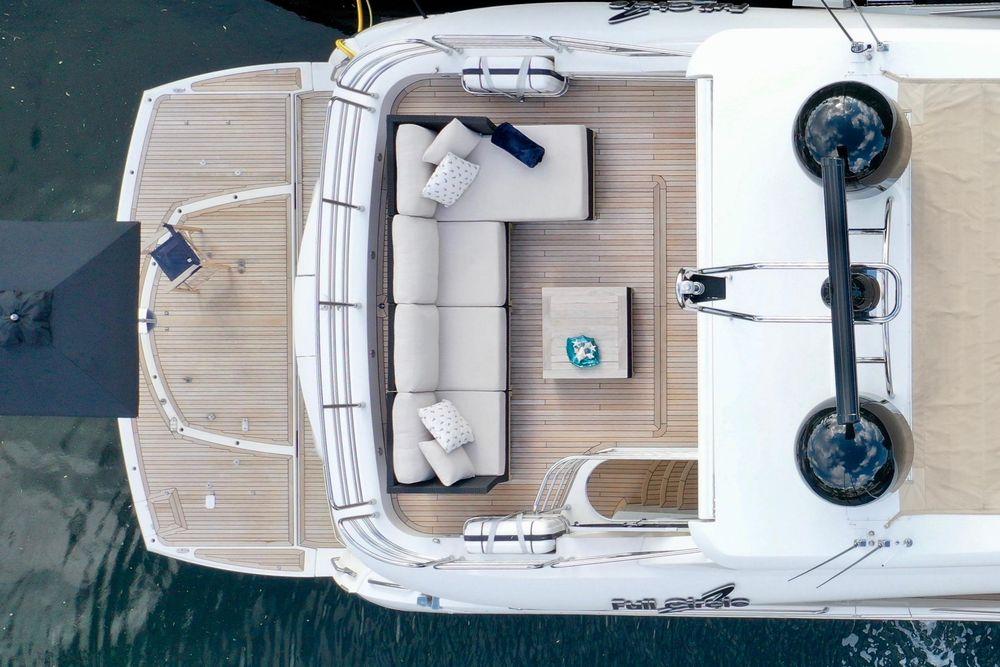 88' 2014 Sunseeker Yacht