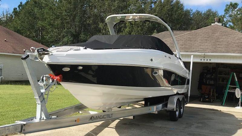 29' 2018 Rinker