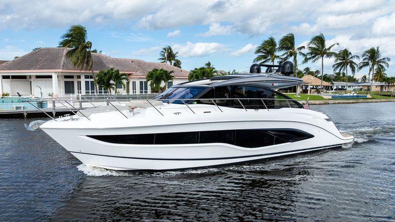 55' 2021 Princess V55