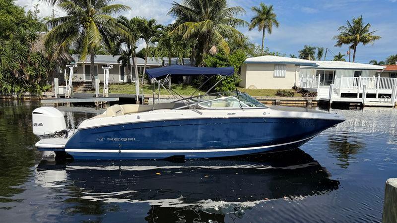 26' 2021 Regal 26 OBX