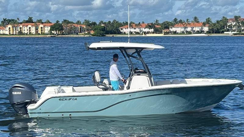 24' 2022 Sea Fox 248 Commander