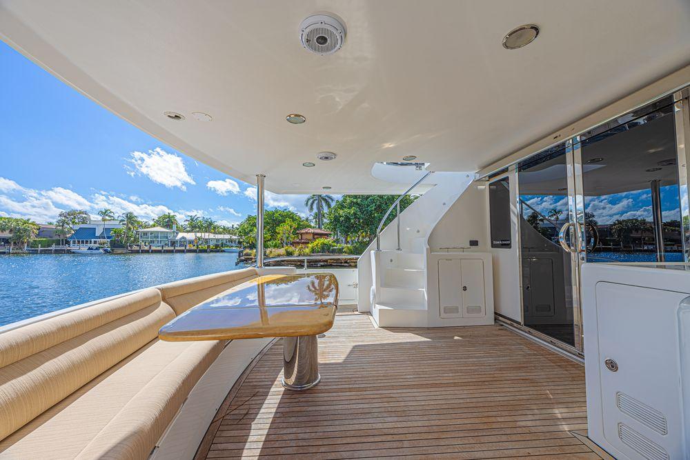 74' 2010 Ocean Alexander 74 Motoryacht