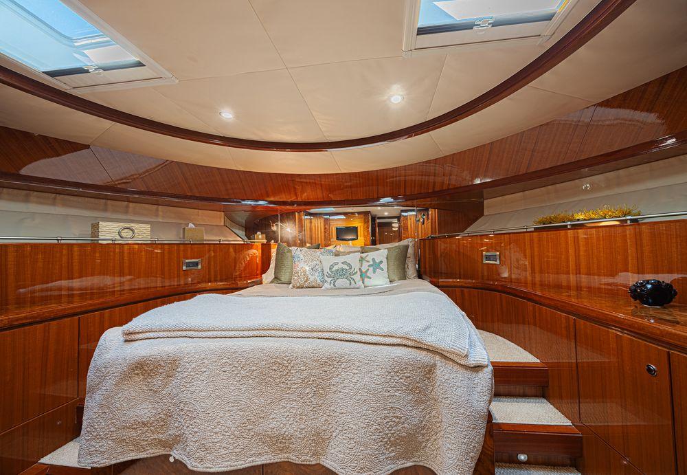 74' 2010 Ocean Alexander 74 Motoryacht