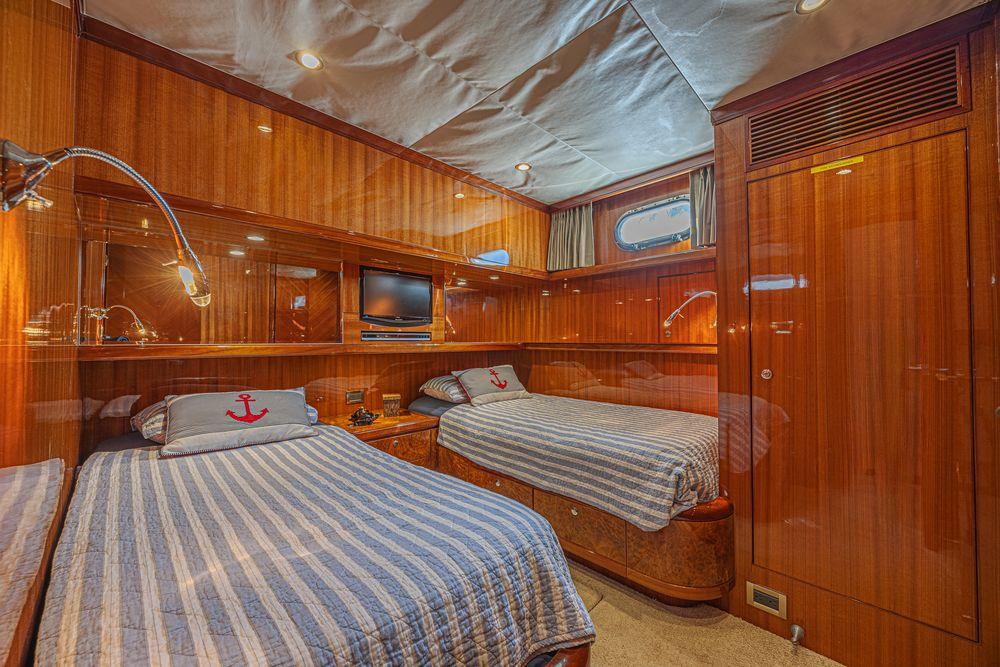 74' 2010 Ocean Alexander 74 Motoryacht