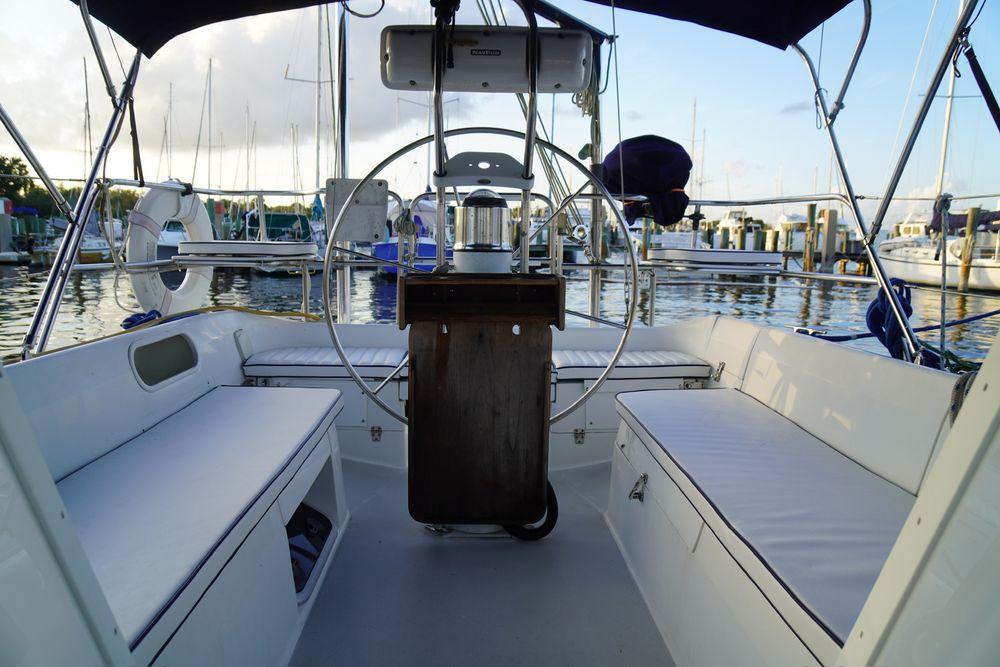 36' 2000 Catalina 36