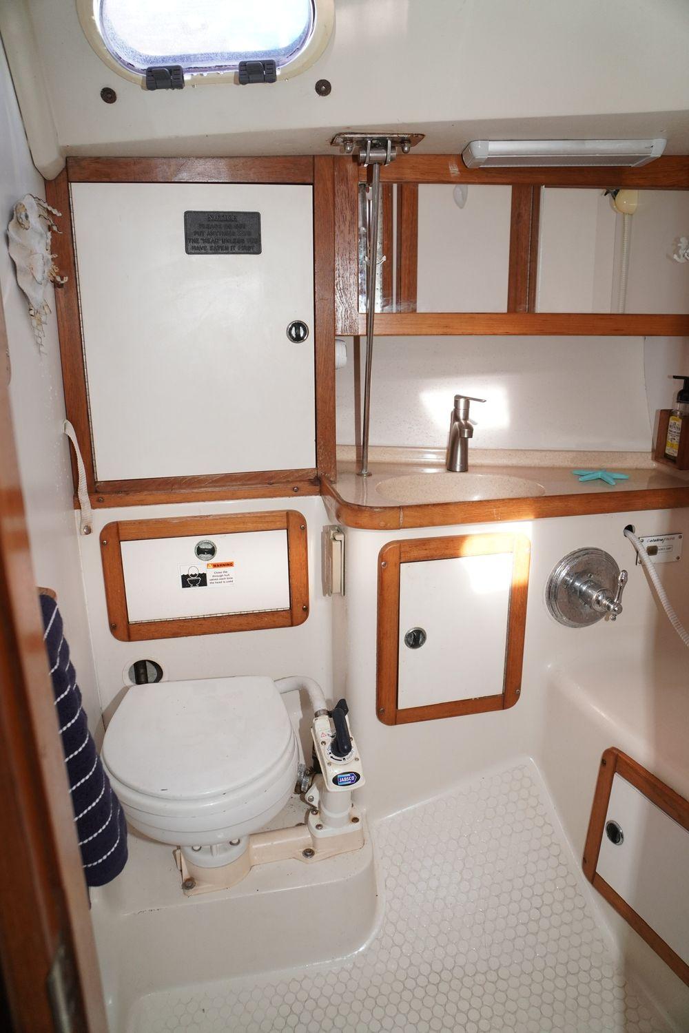 36' 2000 Catalina 36