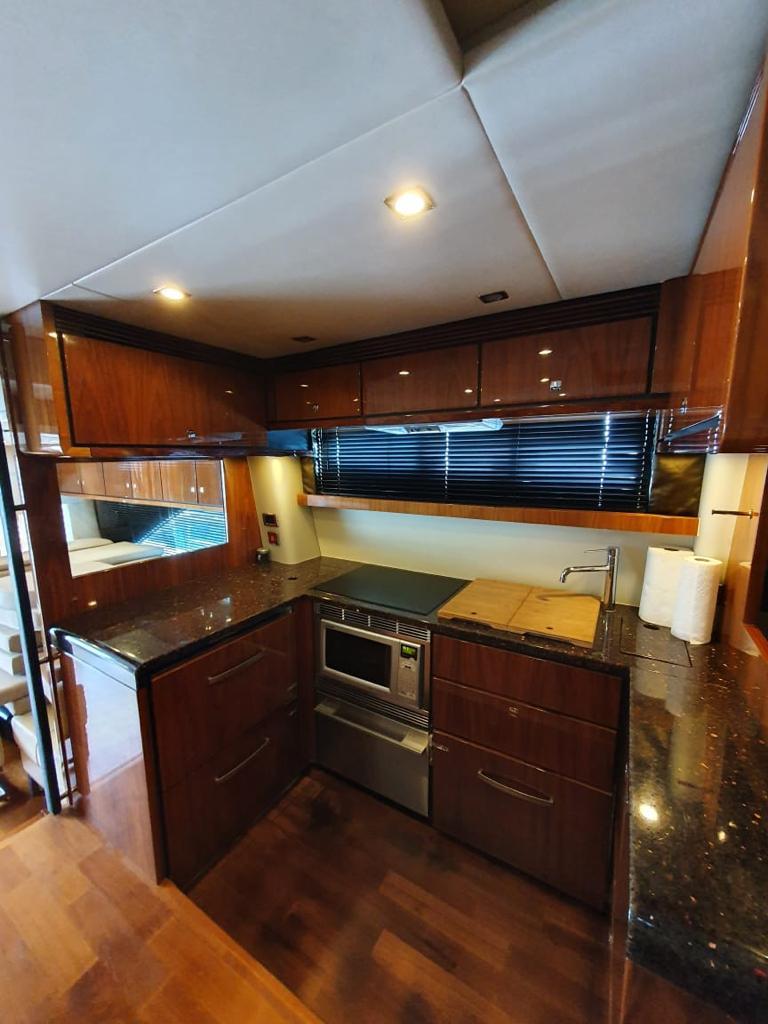 55' 2011 Fairline Squadron 55