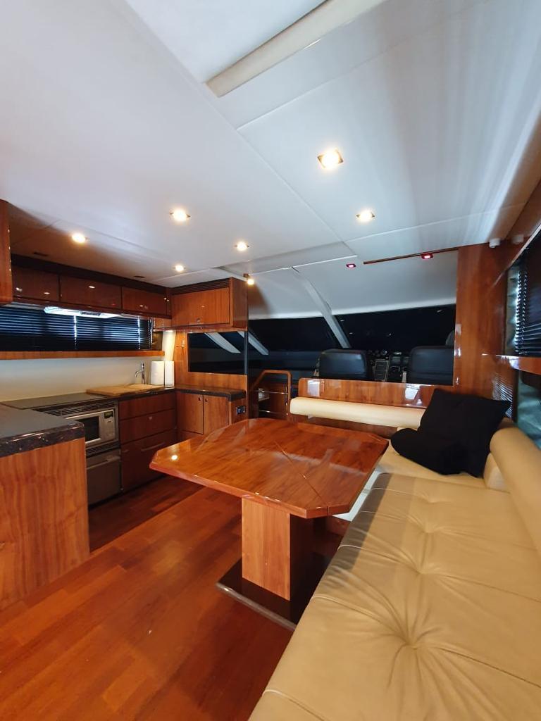 55' 2011 Fairline Squadron 55