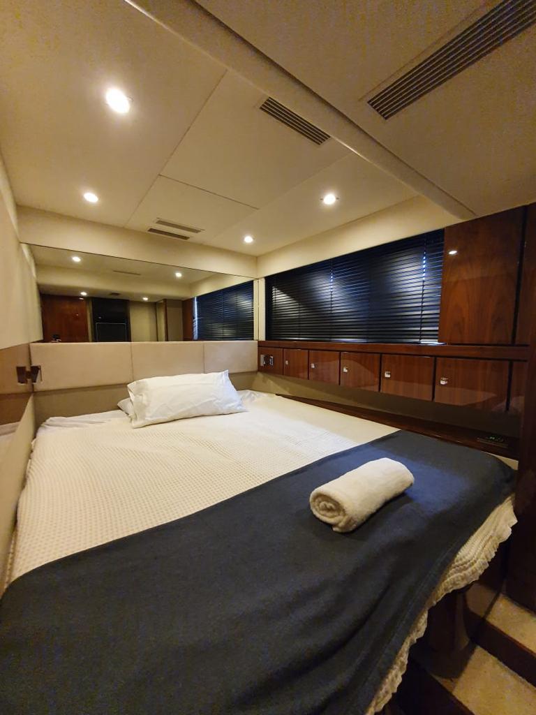 55' 2011 Fairline Squadron 55