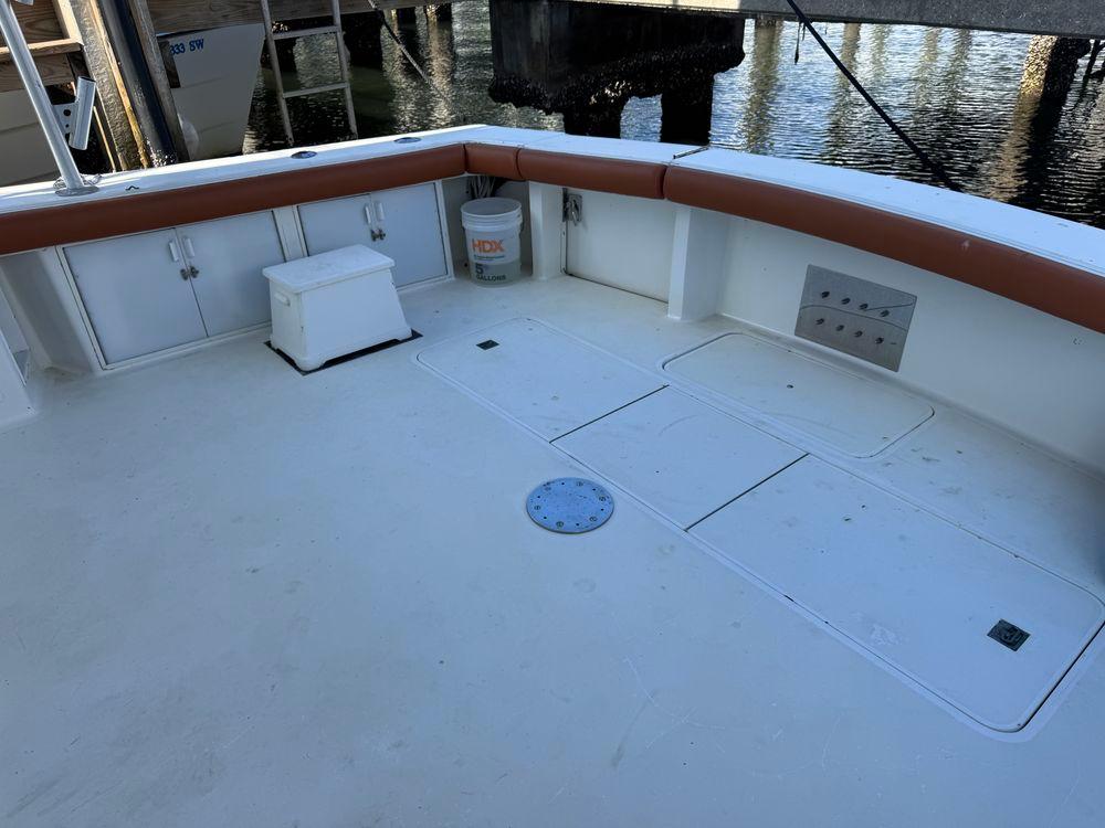 58' 1995 Viking 58 Convertible