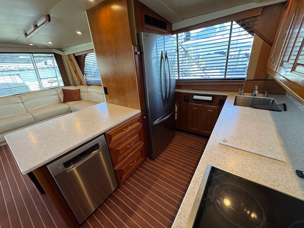 58' 1995 Viking 58 Convertible