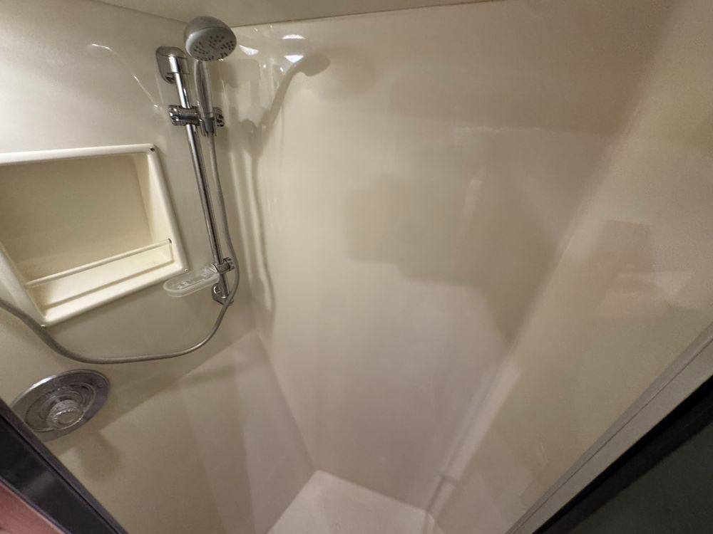 58' 1995 Viking 58 Convertible