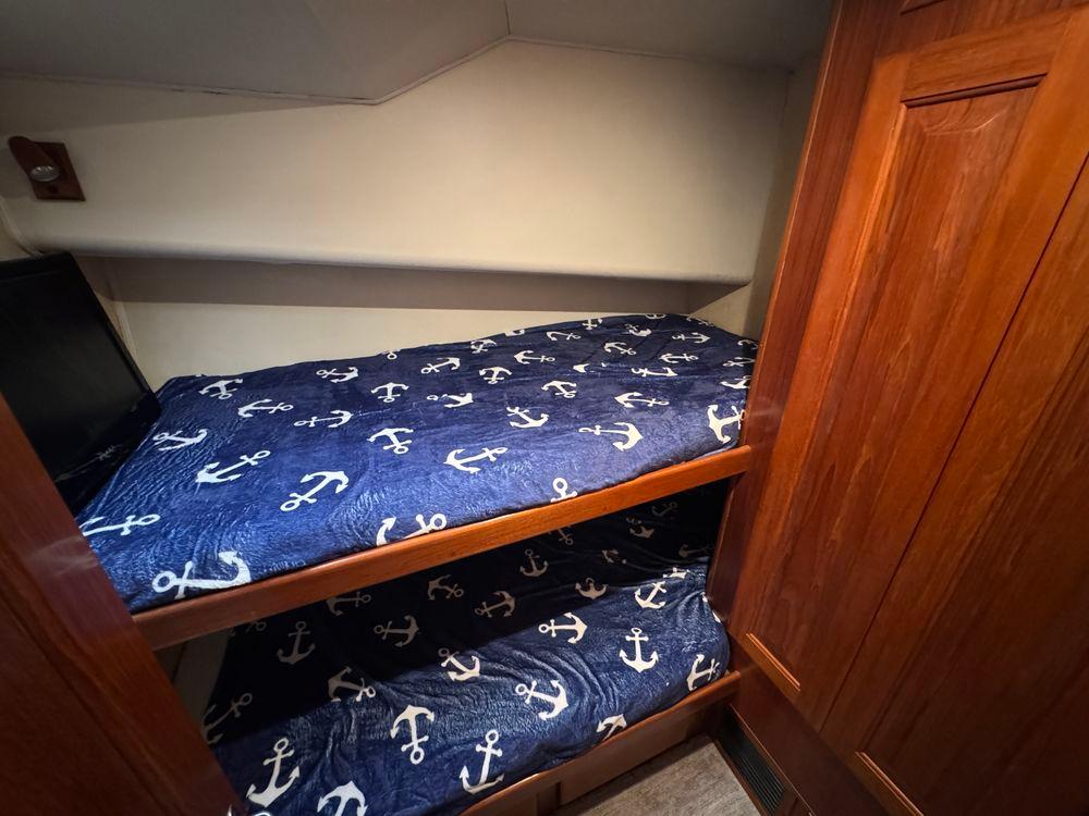 58' 1995 Viking 58 Convertible