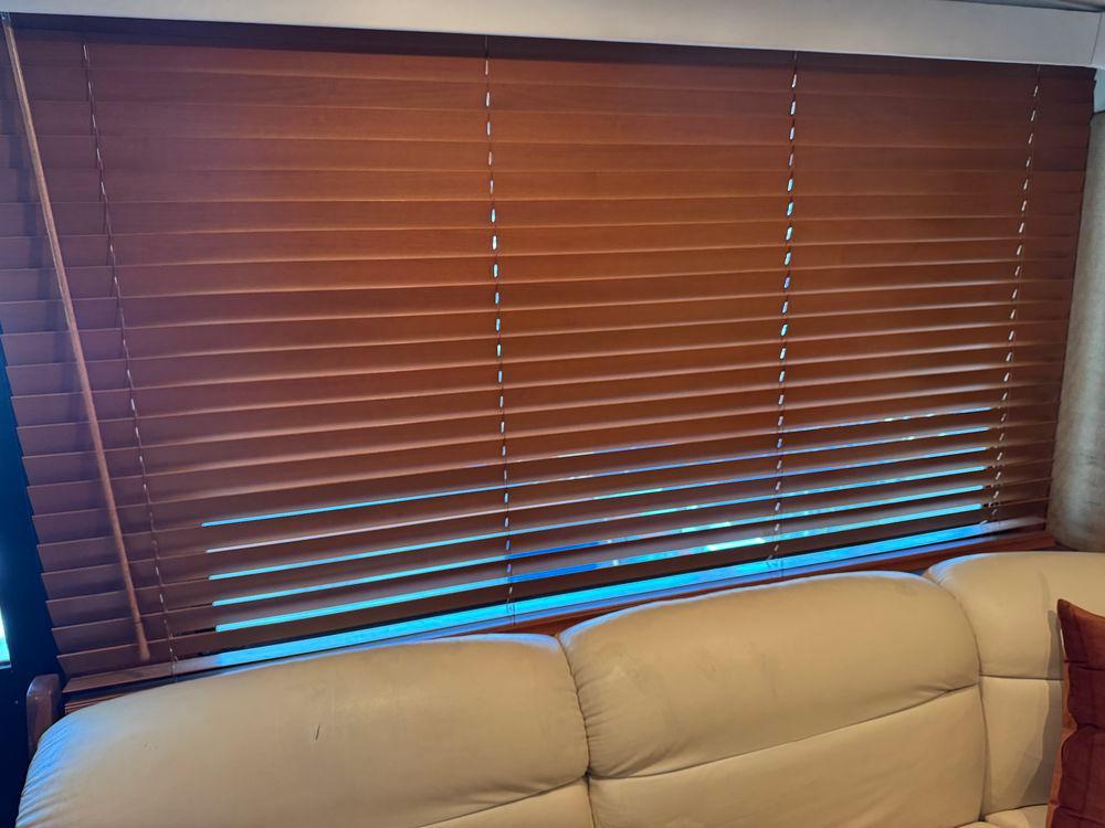 58' 1995 Viking 58 Convertible