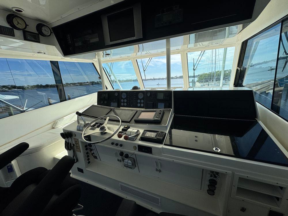 58' 1995 Viking 58 Convertible