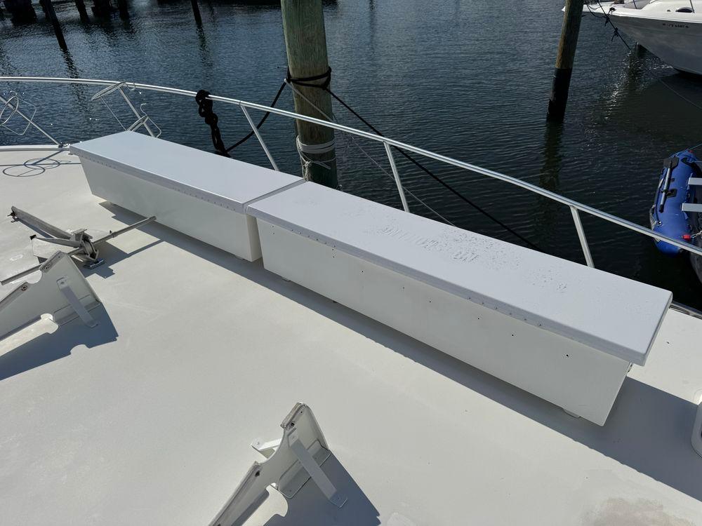 58' 1995 Viking 58 Convertible