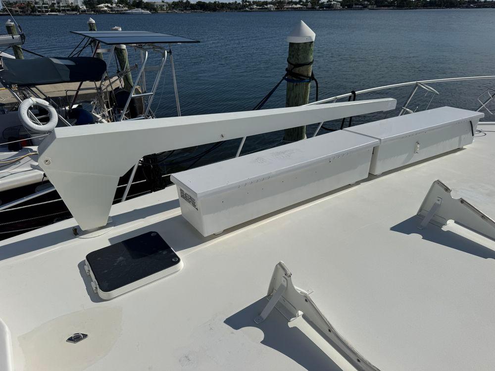 58' 1995 Viking 58 Convertible