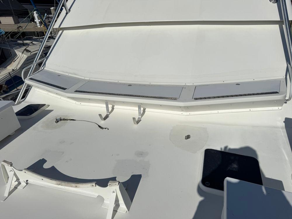 58' 1995 Viking 58 Convertible
