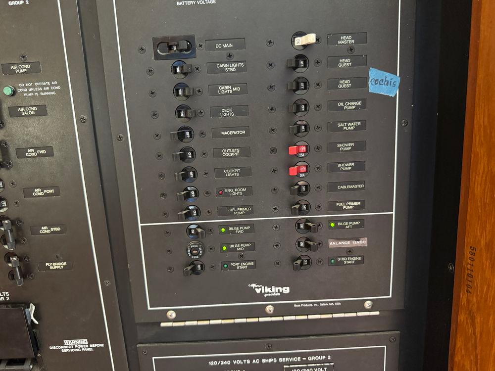 58' 1995 Viking 58 Convertible