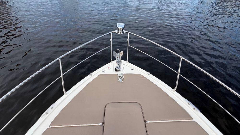 34' 2019 Carver C34