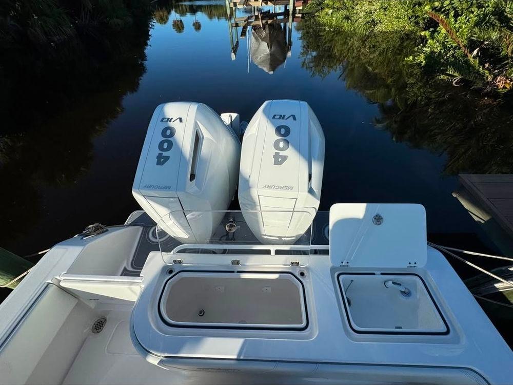 33' 2024 Invincible Open Fisherman