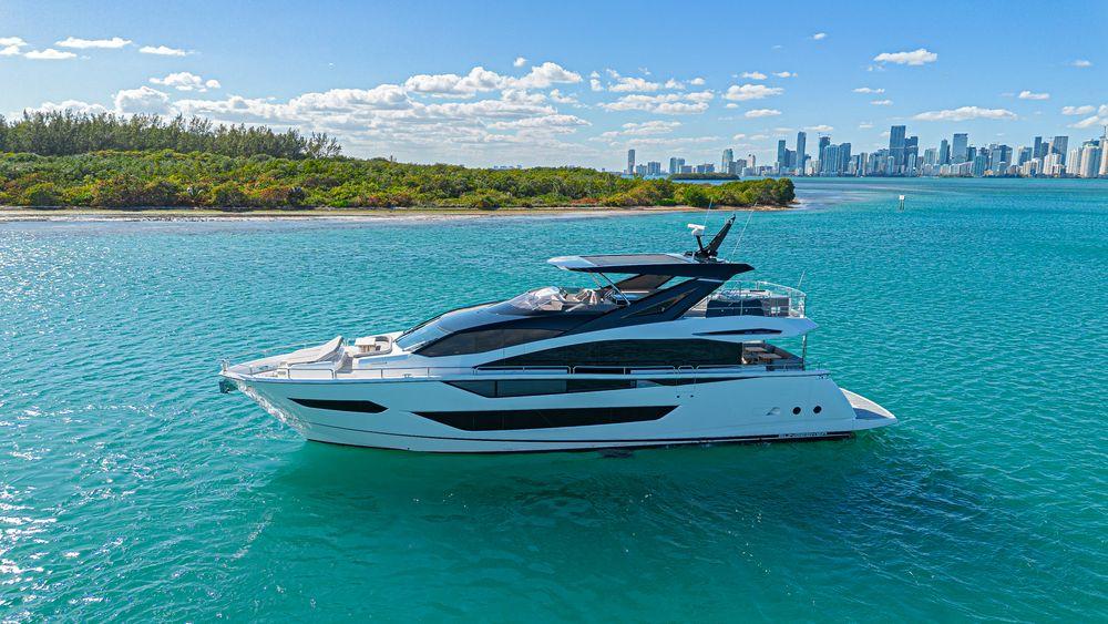 88' 2025 Sunseeker 88 Yacht