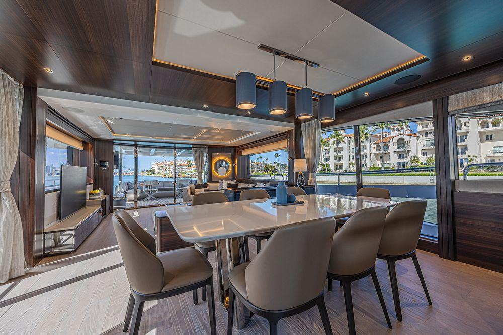 88' 2025 Sunseeker 88 Yacht