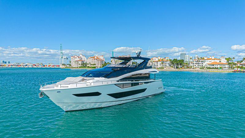 88' 2025 Sunseeker 88 Yacht