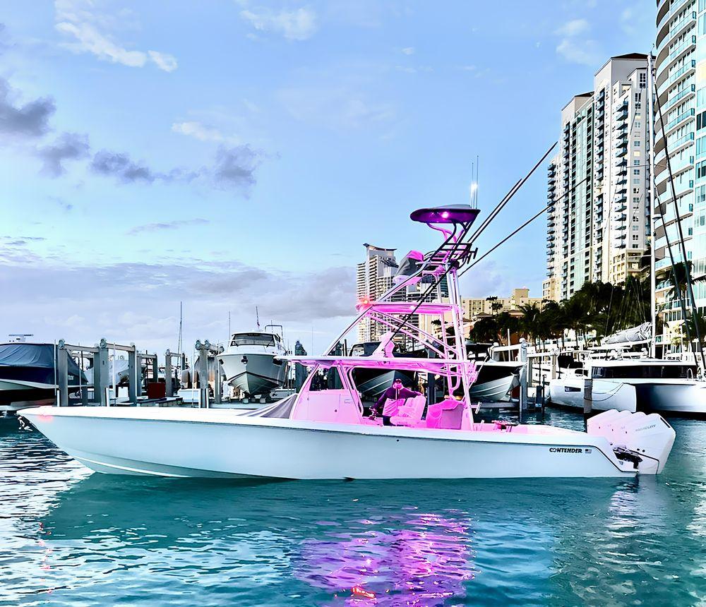 44' 2024 Contender 44ST