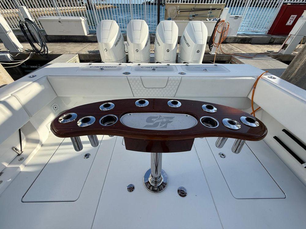44' 2024 Contender 44ST